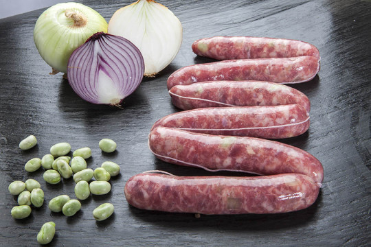 LONGANIZA DE SETAS Y HABAS